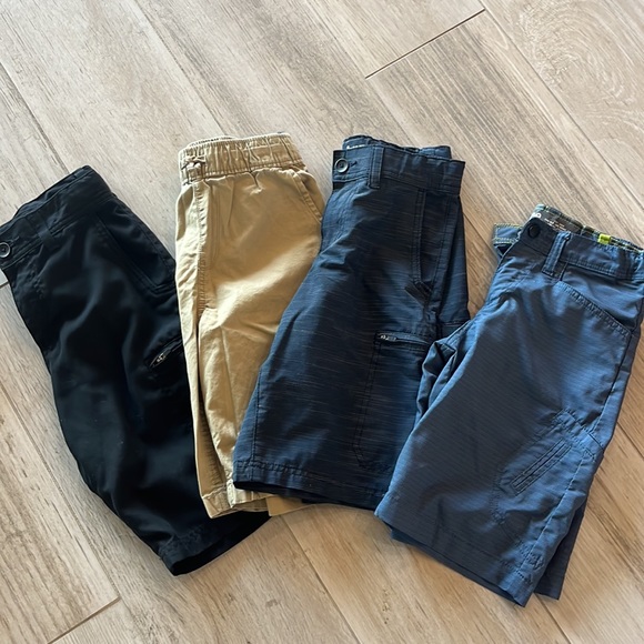 Bundle/lot boys 10/12 pants and shorts. - Picture 4 of 10